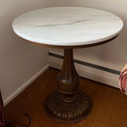 Stunning Vintage Italian Marble Round Top End Table 
