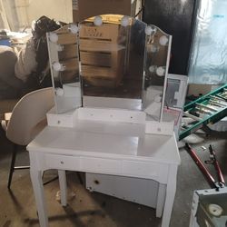Vanity 