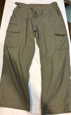 REI Adjustable Waist Cotton Cargo Olive Pants 30" inseam 36-38" waist