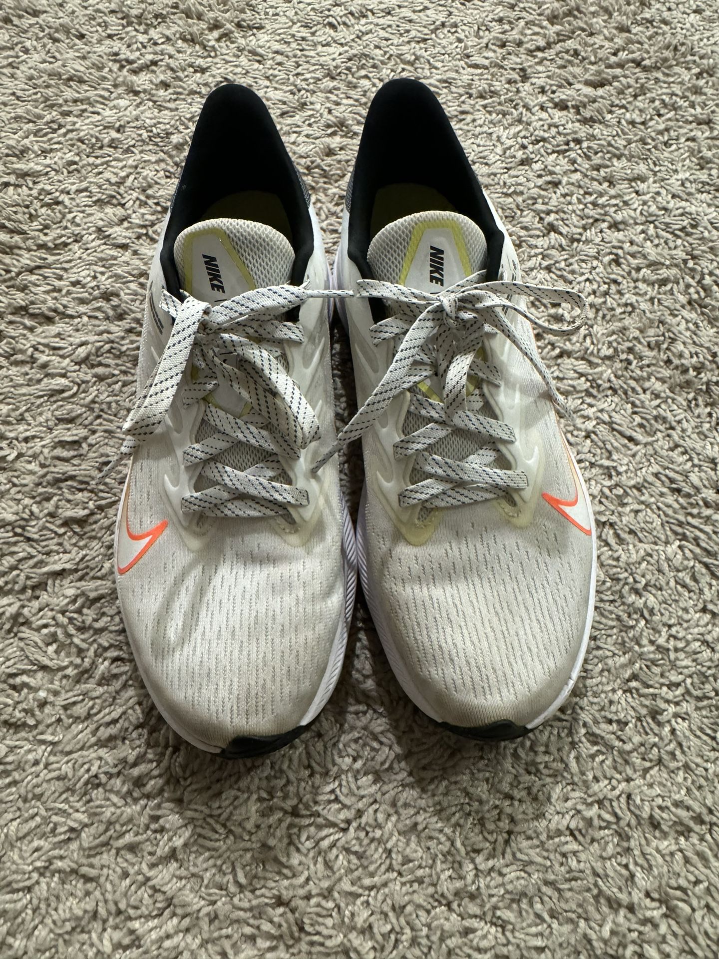 Women’s Nike Gym Running Training Shoes Size 8