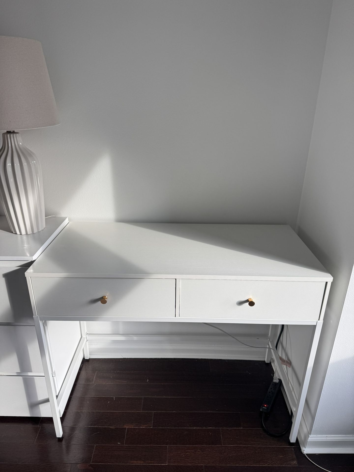 Beautiful White Desk, Like New!