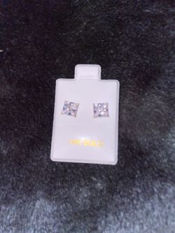 Gold earrings