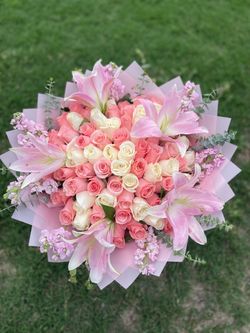 Custom bouquets/ Ramos buchones
