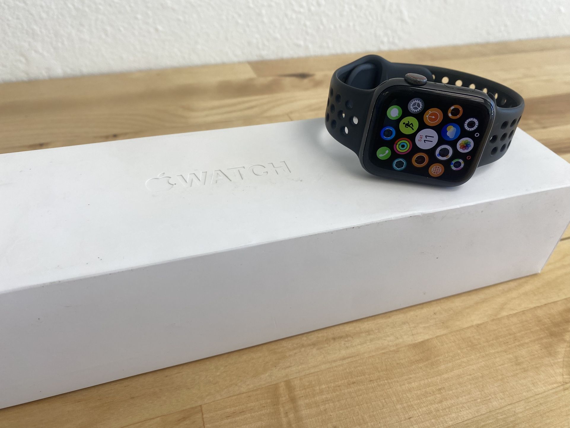 Like New in Box Apple Watch Series 5 44MM GPS + Cellular Black. 