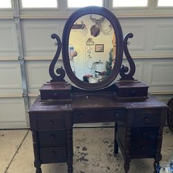 Antique Vanity Mirror With Changing Desk