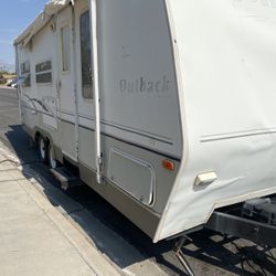 Trailer Outback