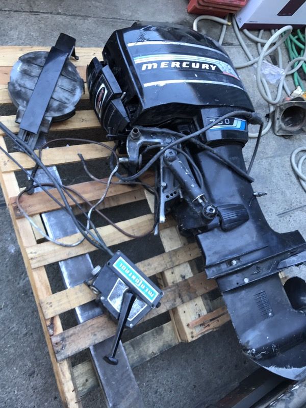 Mercury 700 outboard motor