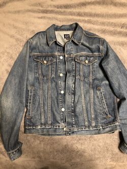 GAP men’s medium jean jacket