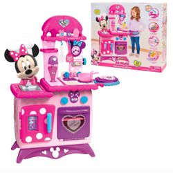 Disney Junior Minnie Mouse Flipping Fun Pretend Play Kitchen Set, 