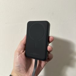 30W Power Bank Magsafe compatible 