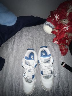 Jordan 4s military blue size 11