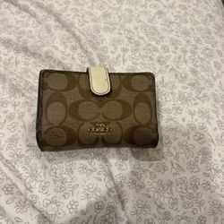 Women’s Coach Wallet