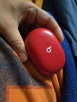Beats Studio Buds