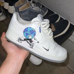 Nike Air Force One Earth Day Size 10.5 for Sale in Miami FL OfferUp