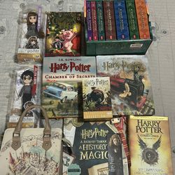 Harry potter collection/ dolls/ purse 