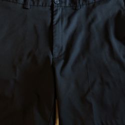 Mens Haggar Cool 18 Pro Black Shorts Big & Tall 44x22, Stretch Waist. Four Pockets, Loops, 100% Polyester. East Or West. 12z