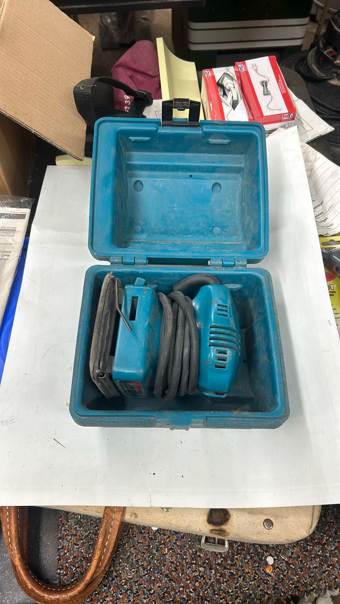 Makita 1/4 Sheet Sander $20!!! LQQK