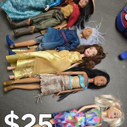 Disney dolls lot