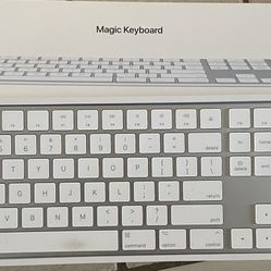 Apple Magic Keyboard NEW 