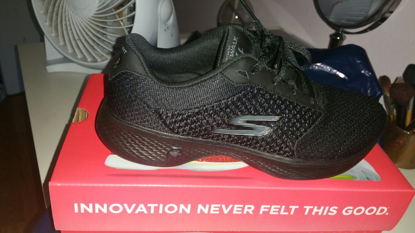 Skechers go walk 4 for Sale in Pasadena CA OfferUp