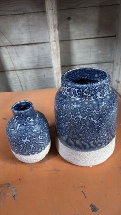 Pier1 set of blue vases