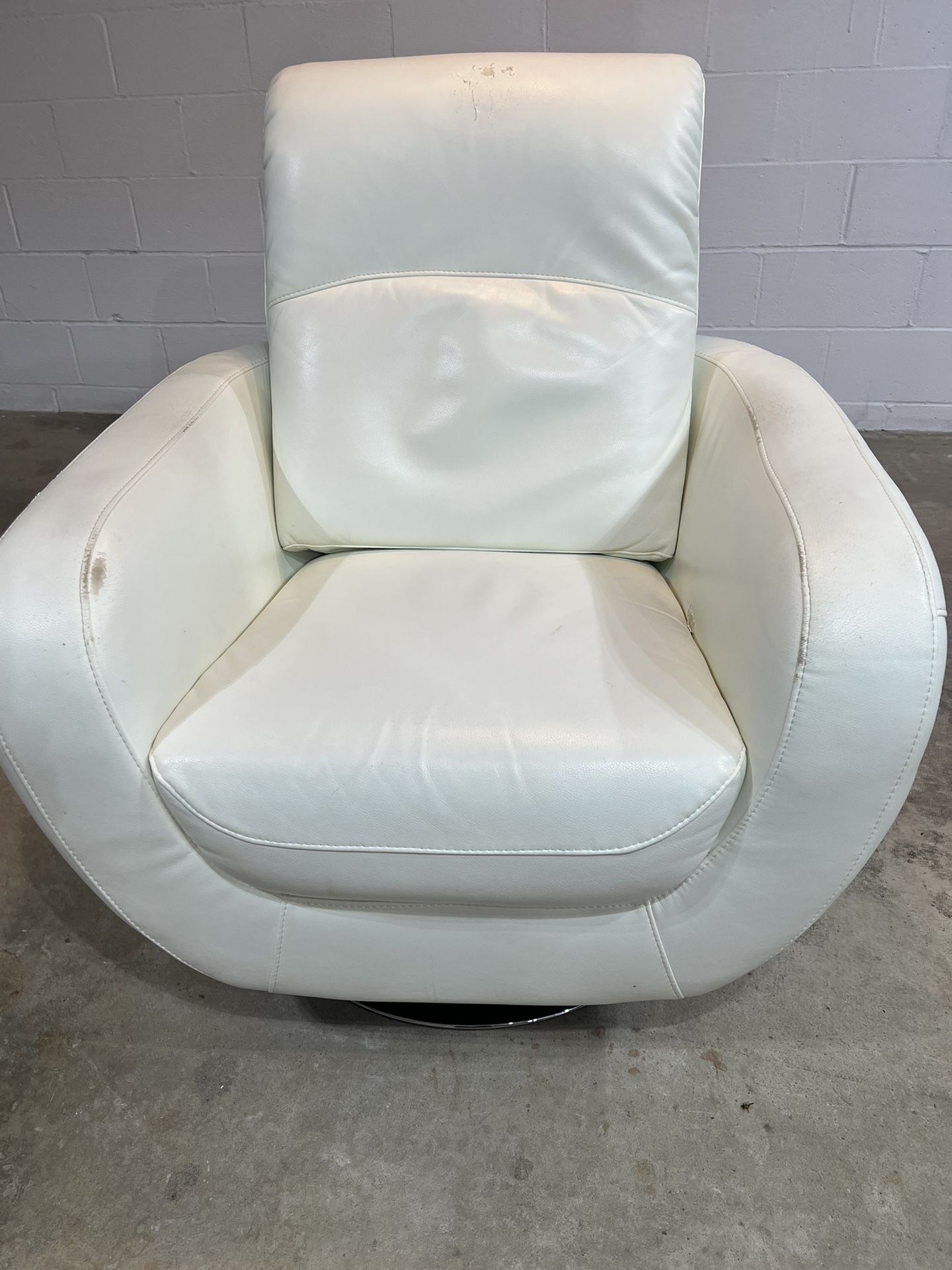 Mid Century Modern Faux White Leather Swivel Chair. Has a Few Blemishes See Pictures 