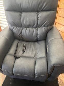 Pride VitaLift Power Recliner Chair