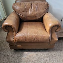 Leather Chair With Ottoman