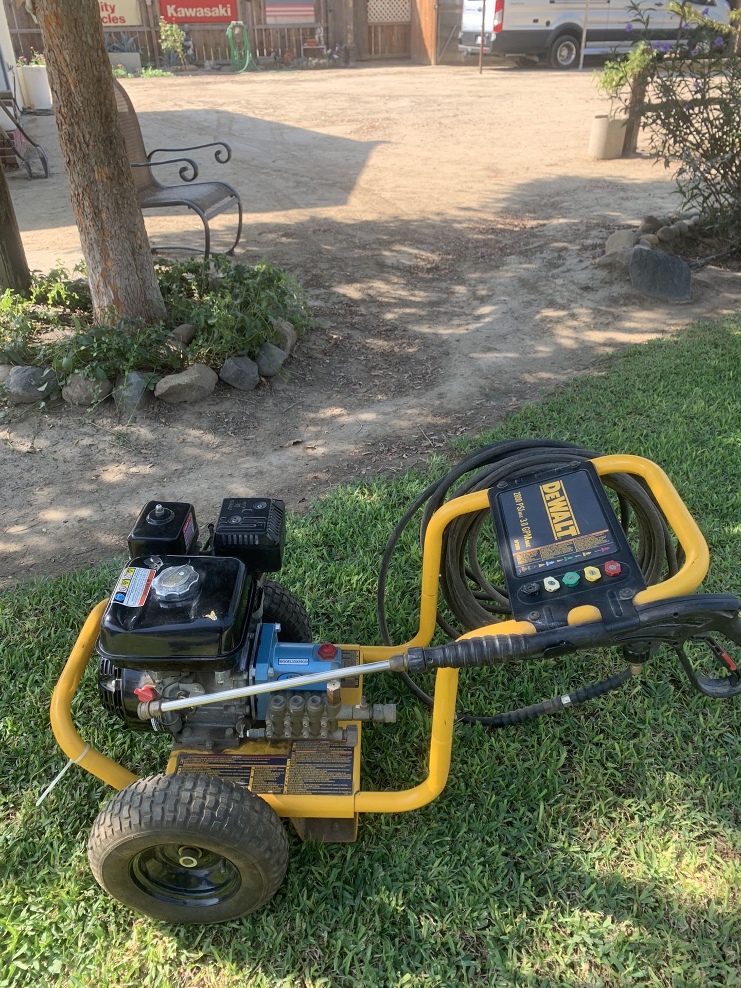 DeWalt DP2800 Heavy Duty Pressure Washer for Sale in Hanford, CA OfferUp