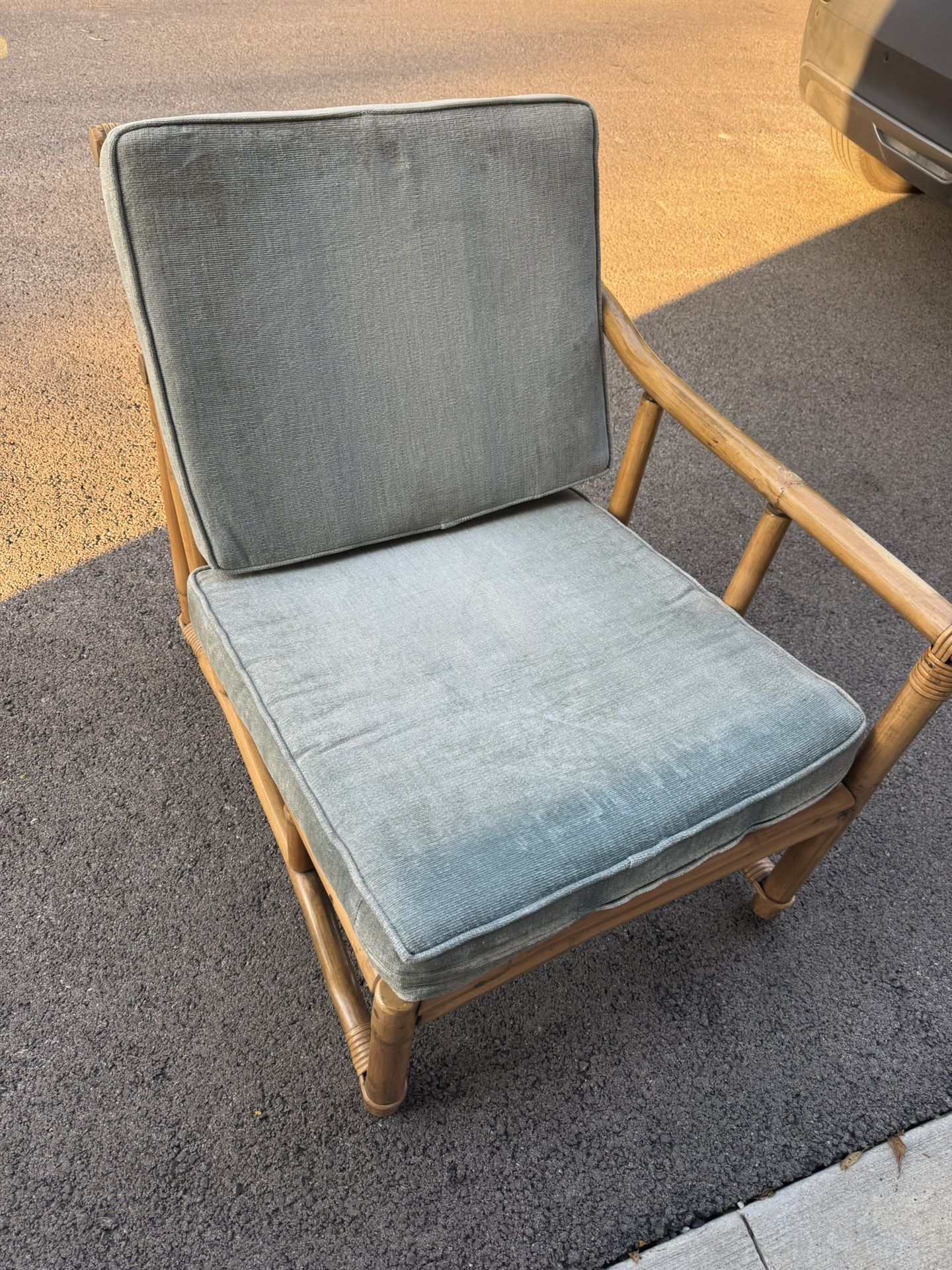 Ficks Reed Chair And Table