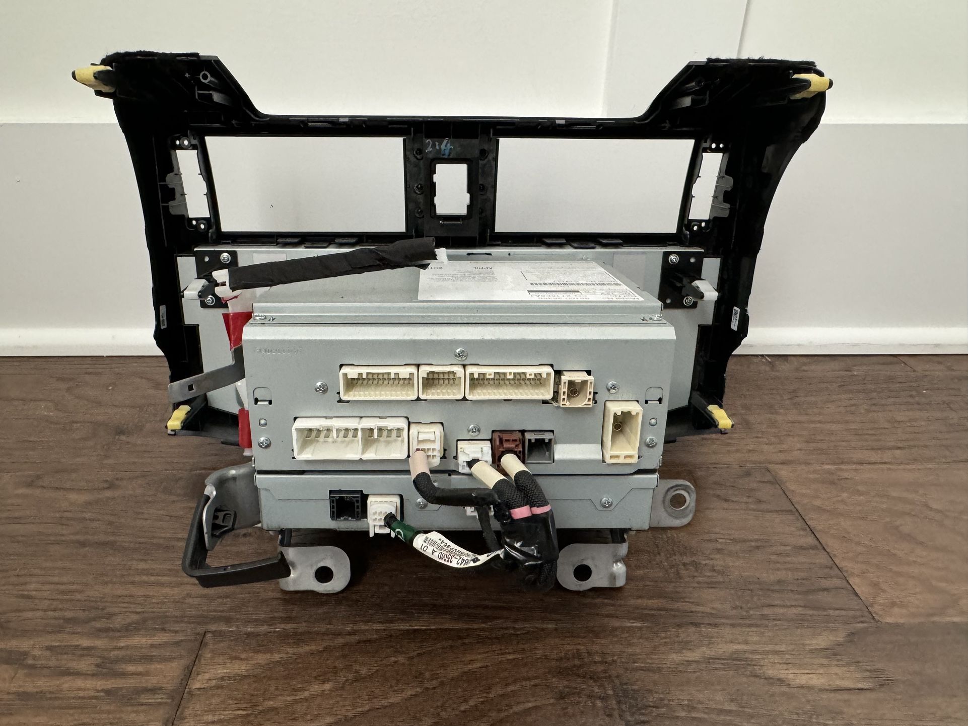 OEM Stereo Display 2016 Toyota 4Runner for Sale in Hendersonville, TN