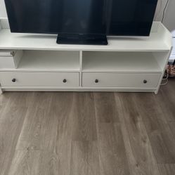 TV table - White