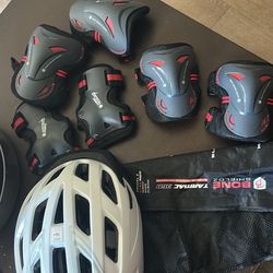 Helmet With Six Knees Pads New Size 14