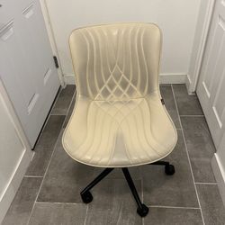 FREE - Pick Up Only - Desk Chair 