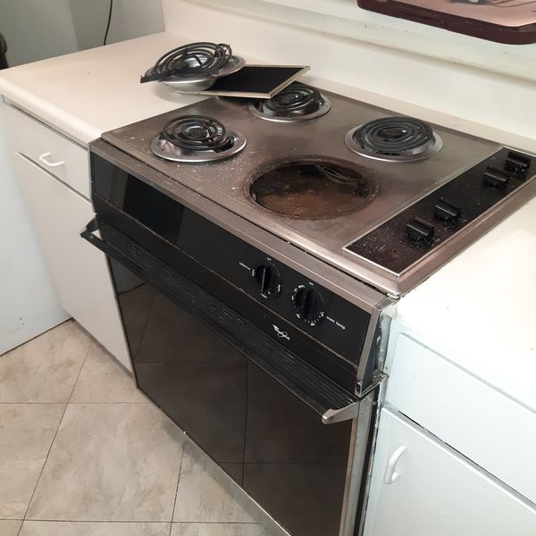 Whirlpool drop in stove/oven for Sale in Oklahoma City, OK OfferUp