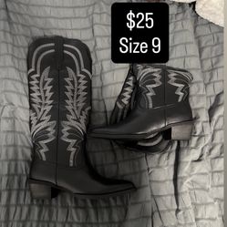 Boots Size 9