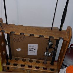 Fishing Rod With Rack And Igloo 