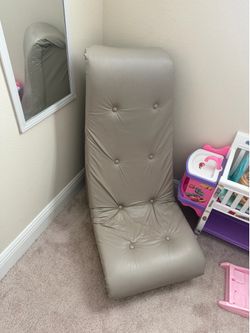 Gaming chair excellent condition