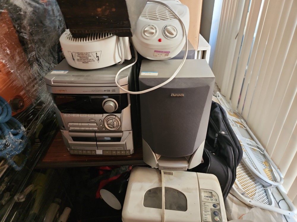 Aiwa Stereo System Radio