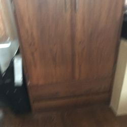 WARDROBE  CABINET  NICE
