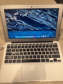 Apple MacBook Air 11" (Model A1465) Ultra-Compact Laptop - Lightly Used w/ Charger