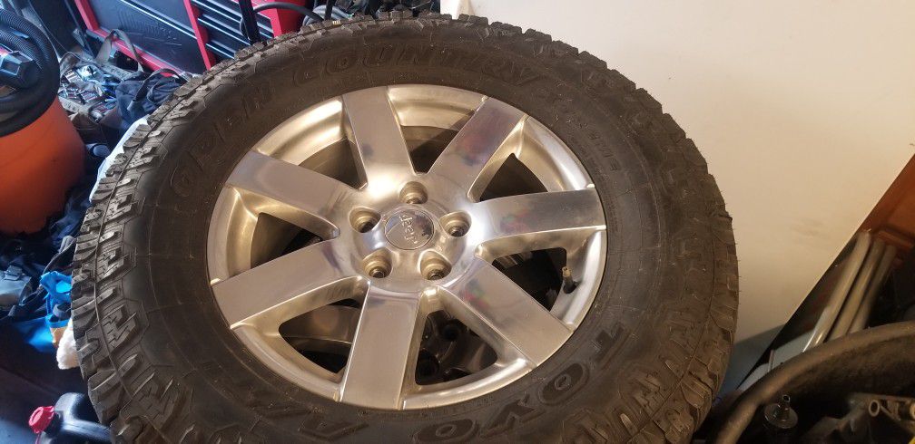 Jeep Rim And Tires Set Of 5 Still New