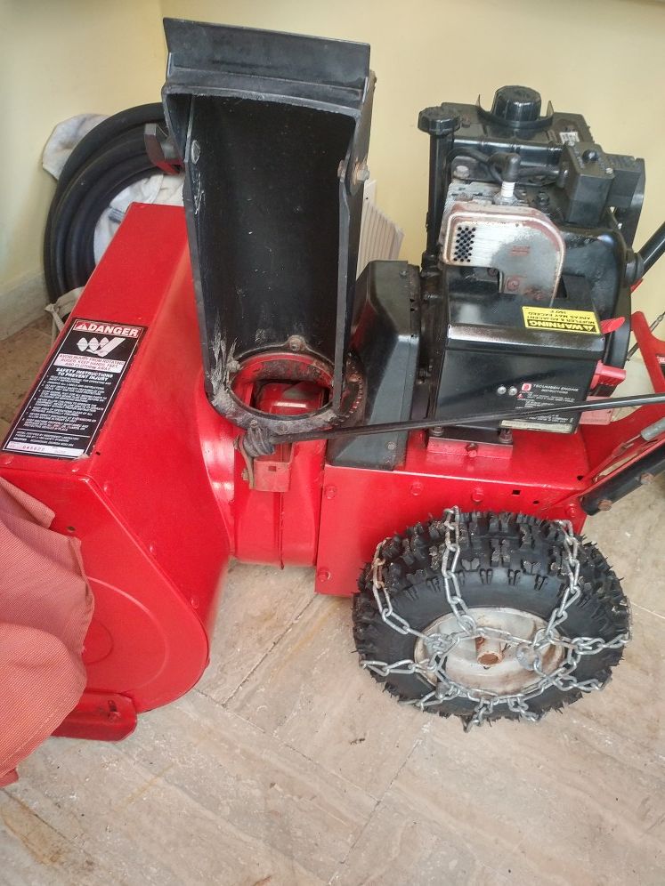 snapper snow blower great great condition model 522, 5 horsepower