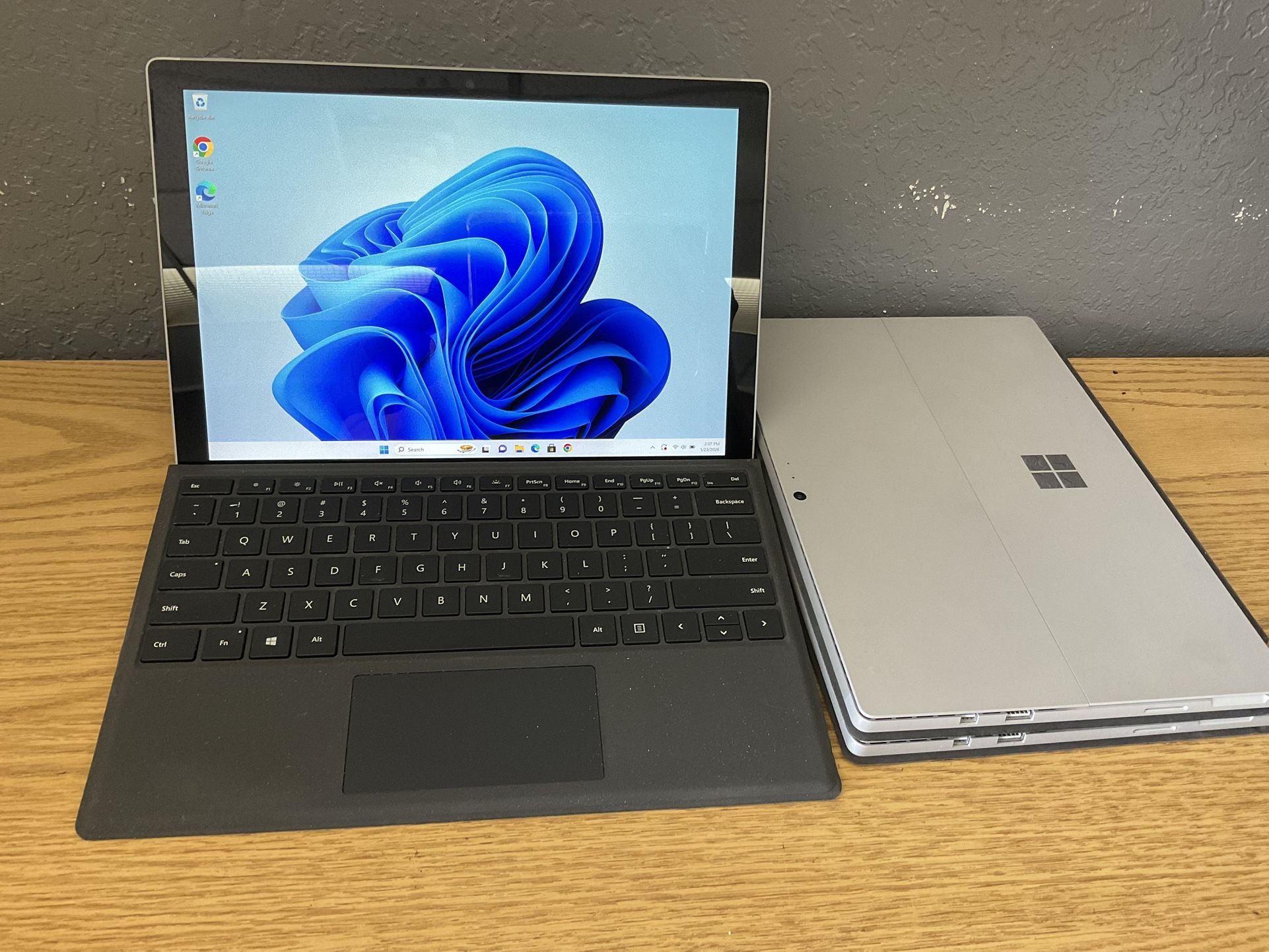 Microsoft Surface Pro 6 core i7- 8th Gen