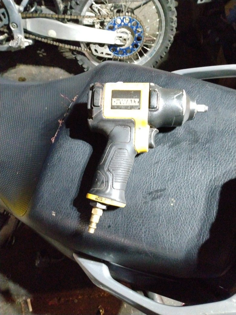 DeWalt 3/8-in Drive Impact