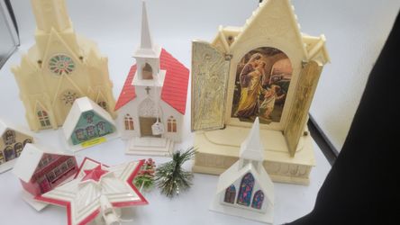 5 Piece Regency Alpine Village Cottages Chalets Cathedral Church Set Vintage