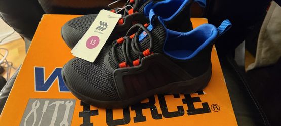 13 Y -Brand New Youth Shoes