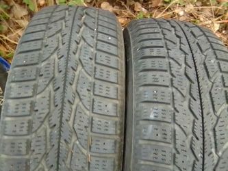 Pair of 225/65R17 tires