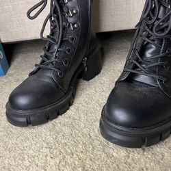 Women Boots