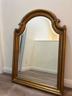 Vintage Gold Ornate Wall Mirror – Spanish / Traditional Style